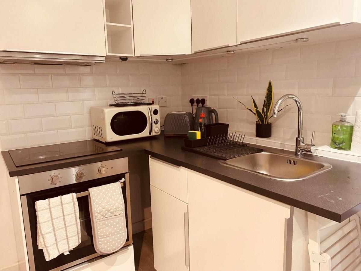 Апартаменты Modern 1 Bed Flat In The Heart Of Hackney Лондон Экстерьер фото