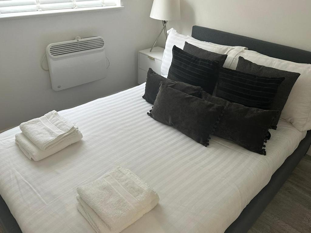 Апартаменты Modern 1 Bed Flat In The Heart Of Hackney Лондон Экстерьер фото