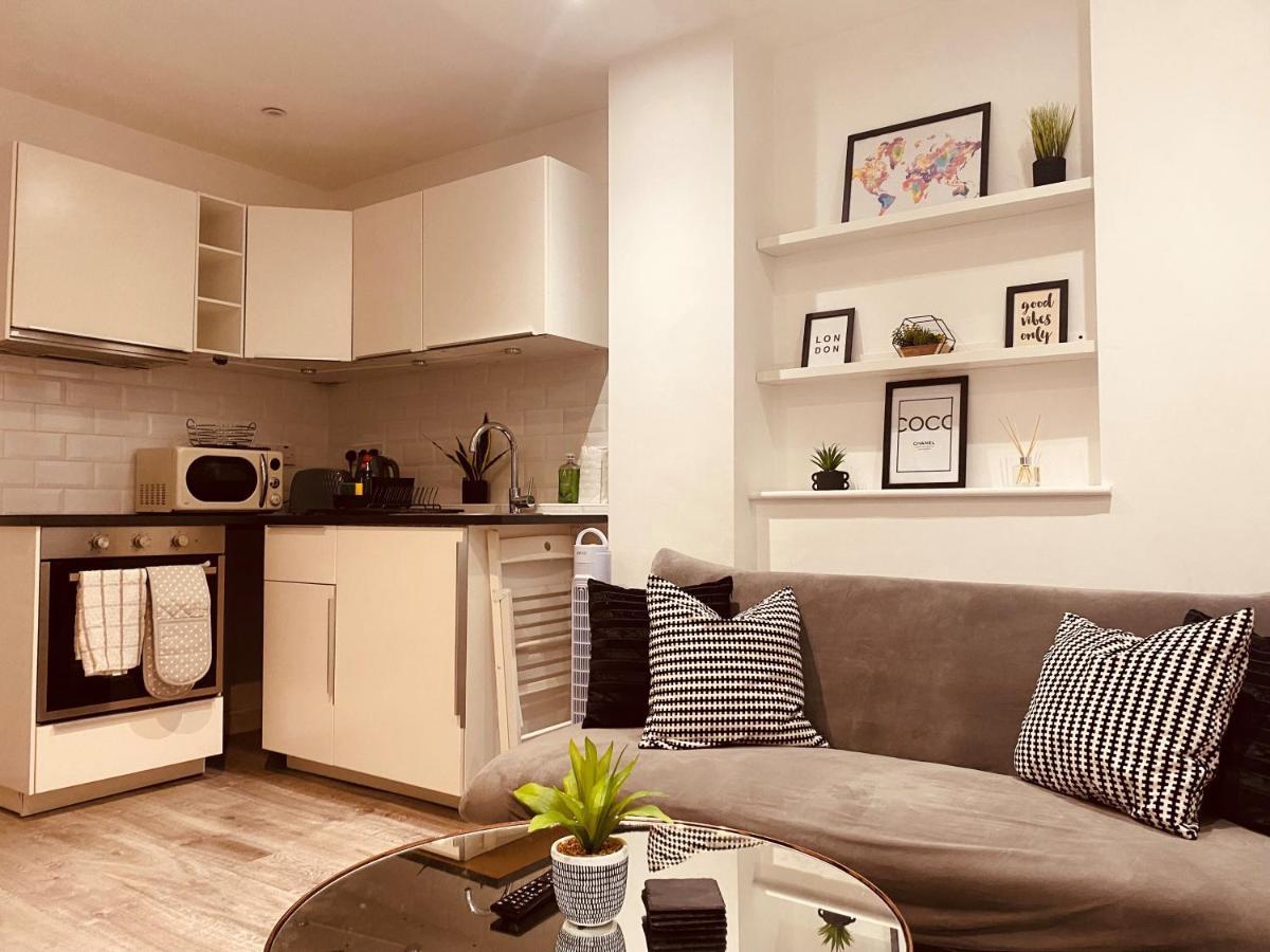 Апартаменты Modern 1 Bed Flat In The Heart Of Hackney Лондон Экстерьер фото